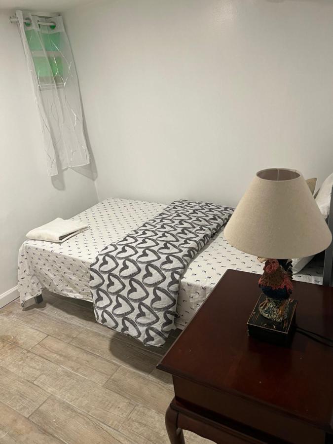 A Restful Room In Queens 뉴욕 외부 사진